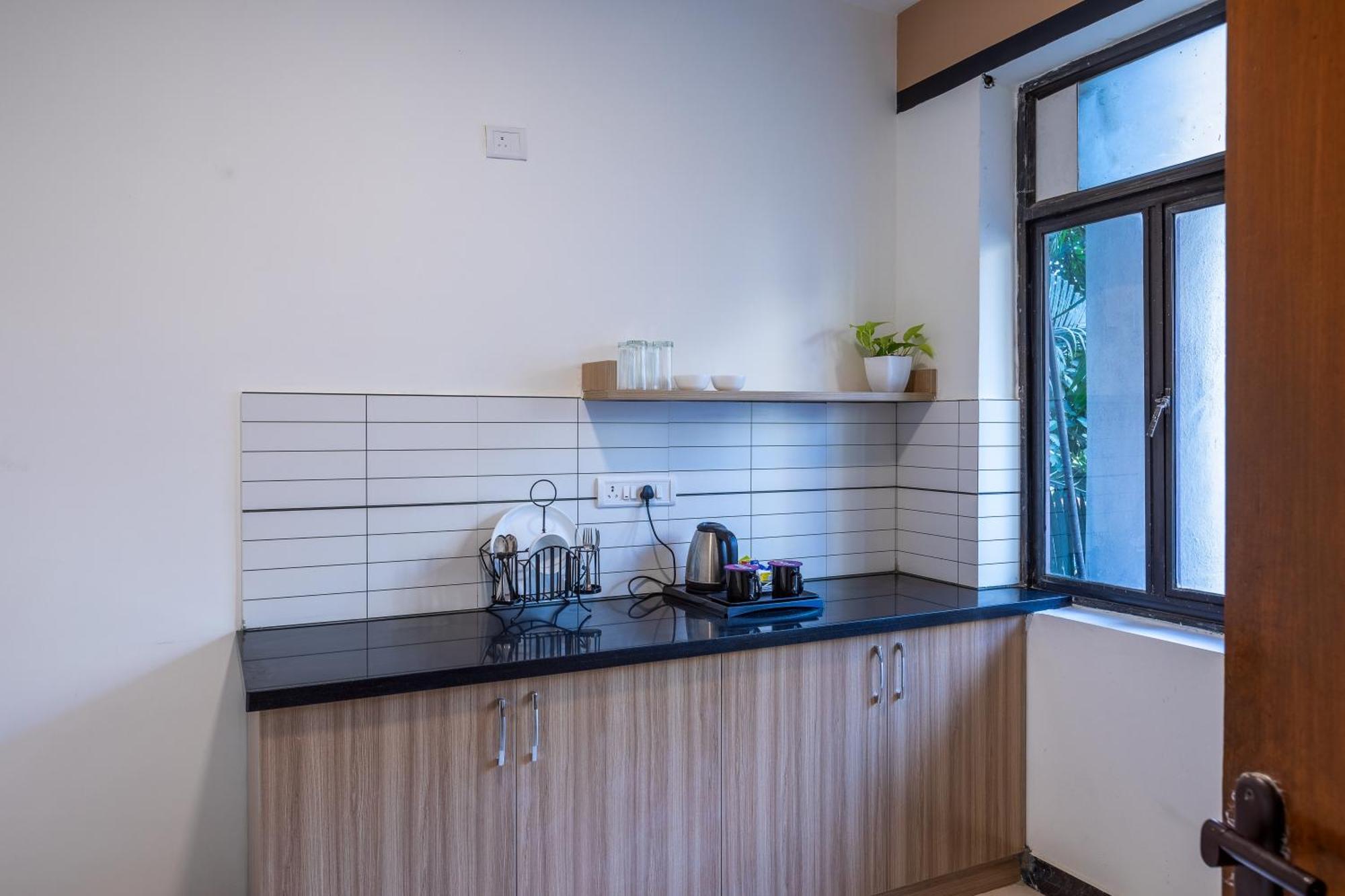 Olive Hotel Palace Road By Embassy Group Bangalore Exteriör bild