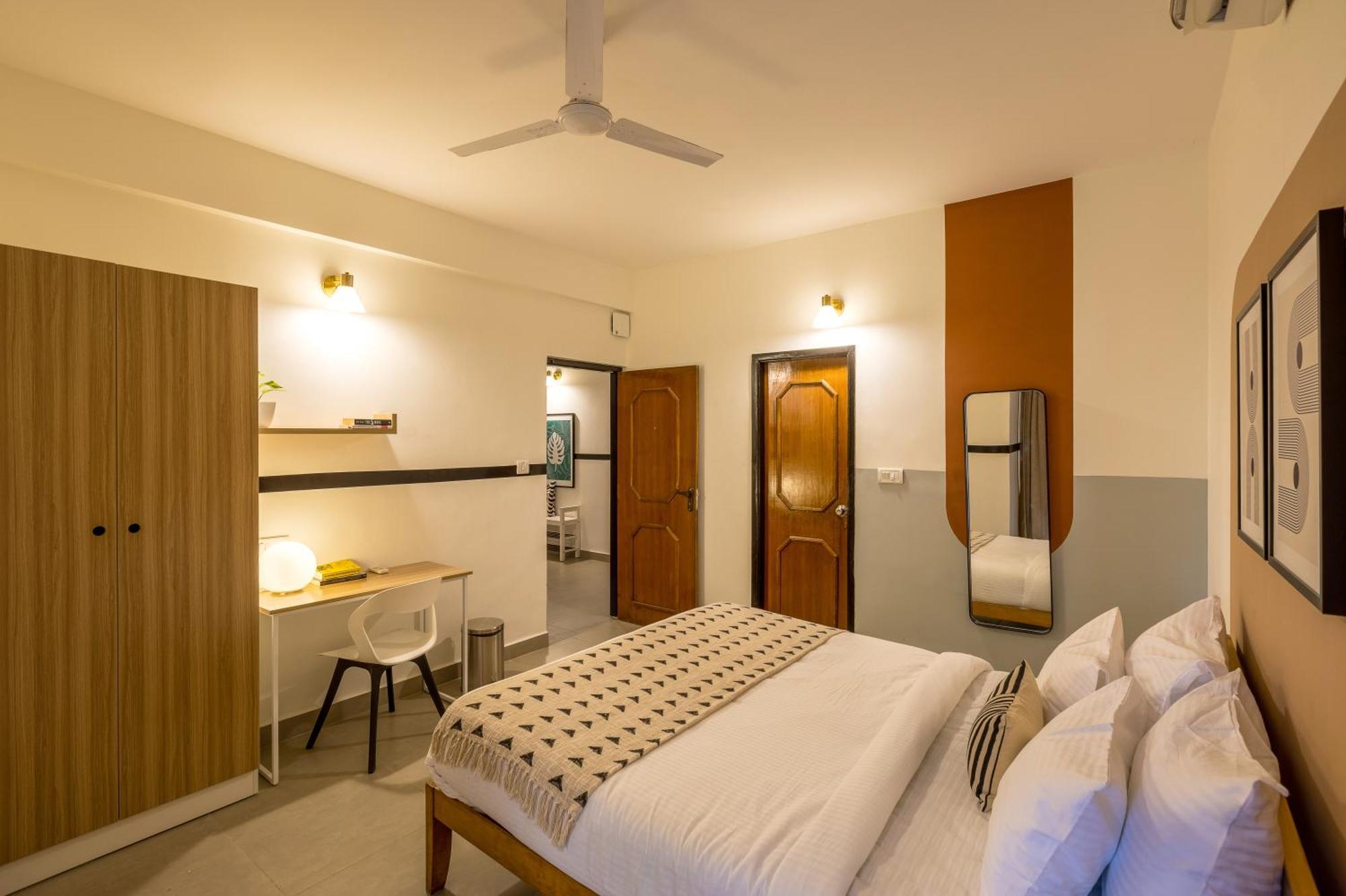 Olive Hotel Palace Road By Embassy Group Bangalore Exteriör bild